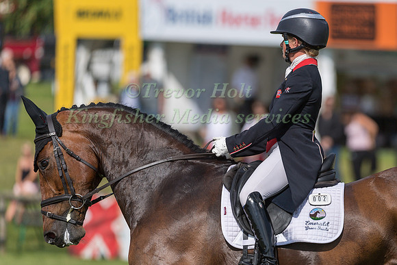 ROSALIND CANTER AND REHY ROYAL DIAMOND