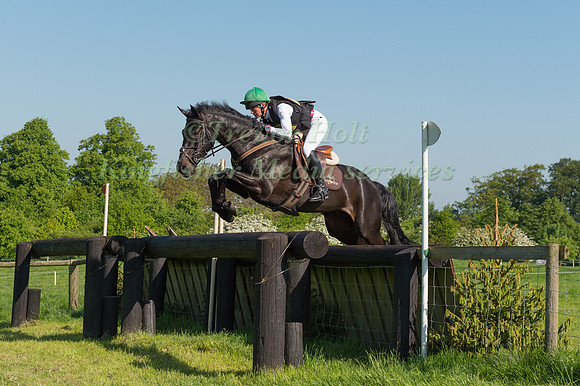 LAUREN BLADES AND EDELWEIS V