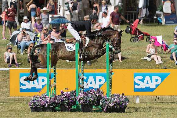TIM  PRICE (NZL) AND CEKATINKA-6