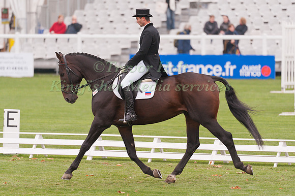 Avtondi Hubaev and Grohot