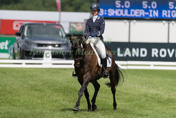 SOPHIE PLATT (GBR) AND BE BE III