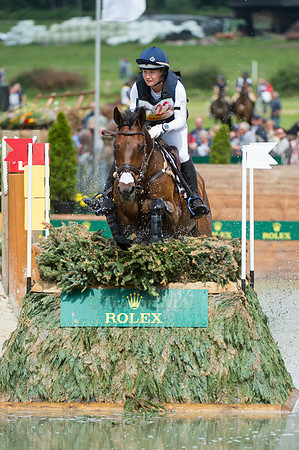 Hannah Sue Burnett (USA) and Harbour Pilot