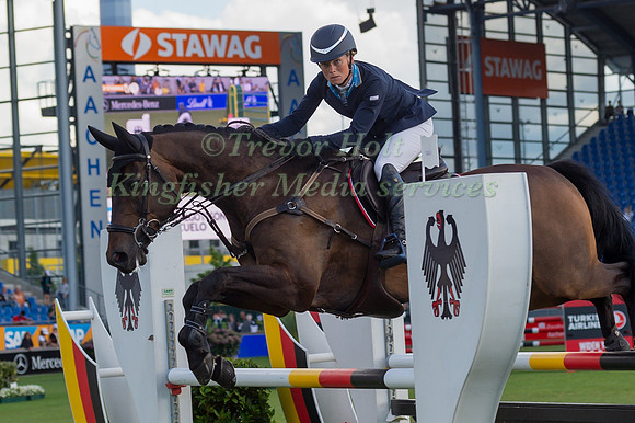 SARA ALGOTSSON OSTHOLT AND CHICUELO