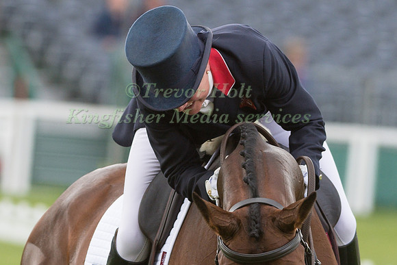 Piggy French (GBR) and  Vanir Kamira