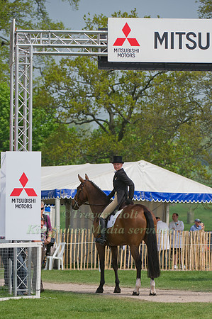 22 Lauren Shannon & Zero Flight-1-1.NEF