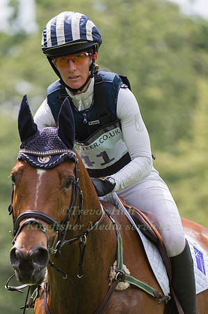 Caroline  Powell (NZL) riding  Shepherds Watch