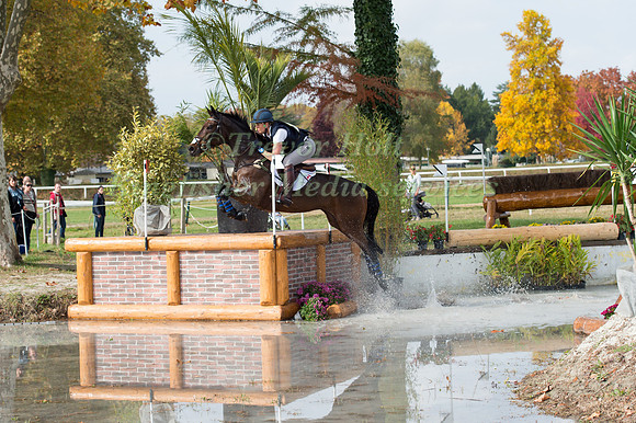 Rebecca Howard of Canada riding Riddle Master