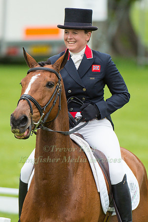 Pippa Funnell (GBR) riding Second Supreme