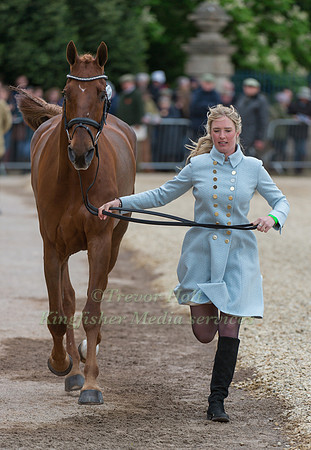 Emily Llewellyn (GBR) and Greenlawn Sky High