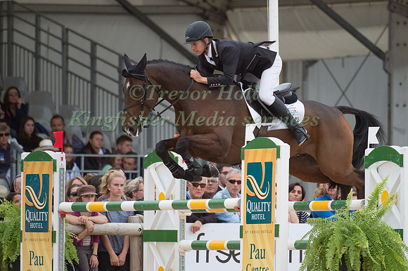 Tom Crisp (GBR) Coolys Luxury