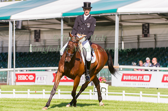 Mark Todd and Ravenstar