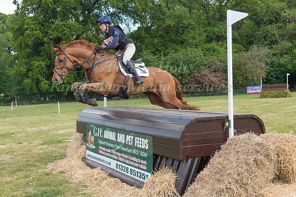 MOLLIE SUMMERLAND (GBR) AND HORATIO DN