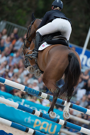 Nicola Wilson (GBR) riding One Two Many