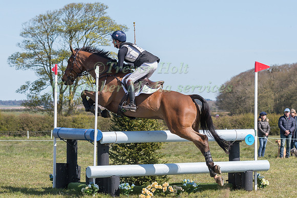 TOM JACKSON RIDING FARNDON