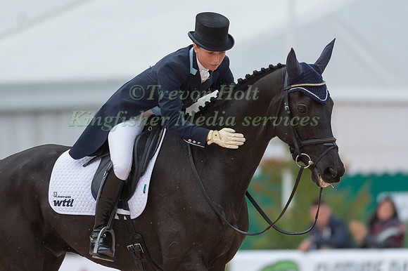 Kirsty Johnston (GBR) riding Opposition Detective