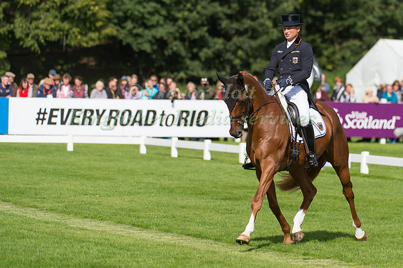 Michael Jung of Germany riding Fischer Takinou