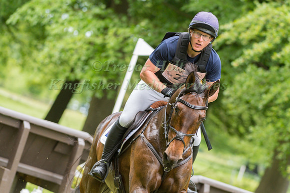 AARON MILLAR (GBR) AND FRIENDSHIP VDL