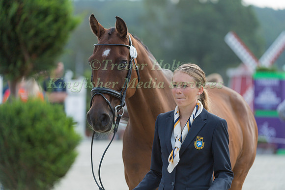 Ebba Adnervik (SWE) and Chippieh