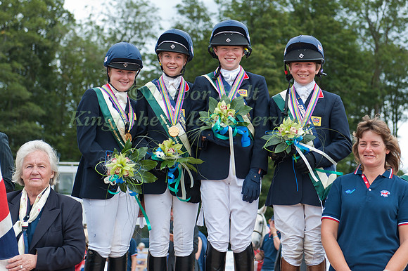 The Gold Medal Winning Tam  of Grace Walker Sophie Beaty Alfie Bradstock Sam Ecroyd