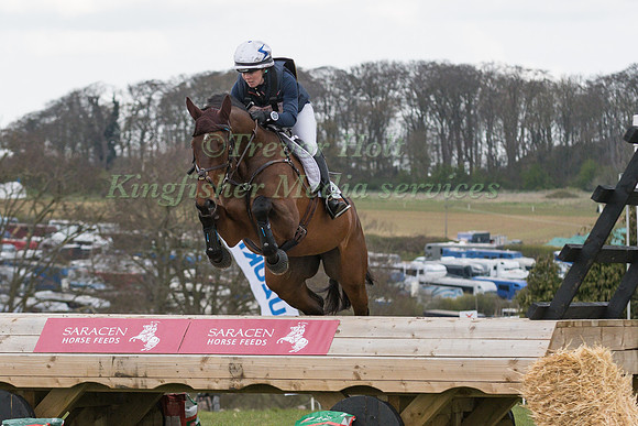 SAMANTHA HOBBS (GBR) AND TRETAWN