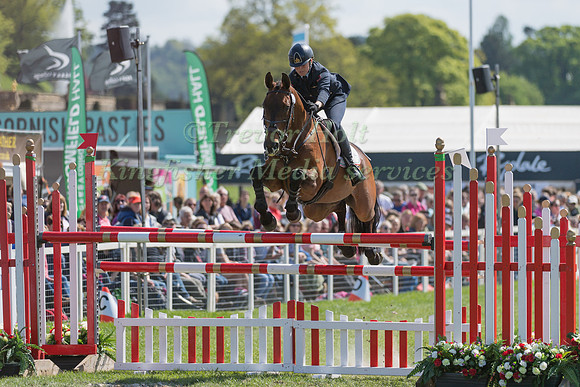 VITTORIA PANIZZON (ITA) AND CHEQUERS PLAY THE GAME