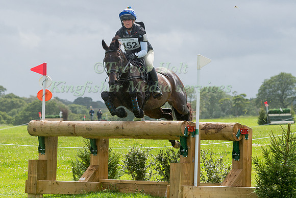 JESS FALLE RIDING  ABC ARCTIC DAME