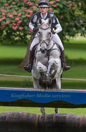 Josephine  Schnaufer (GER) riding  Sambucca 10