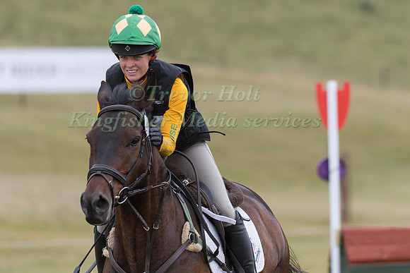 NICKY HILL (GBR) AND MGH BINGO BOY-2