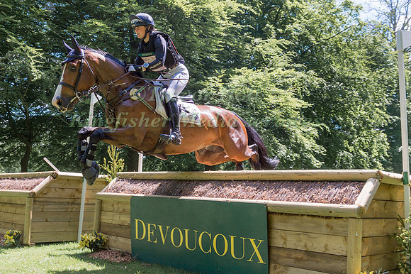 PIGGY FRENCH (GBR) AND SPORTSFIELD TOP NOTCH
