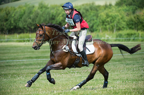 KATIE BLELOCH  RIDING  BULANO