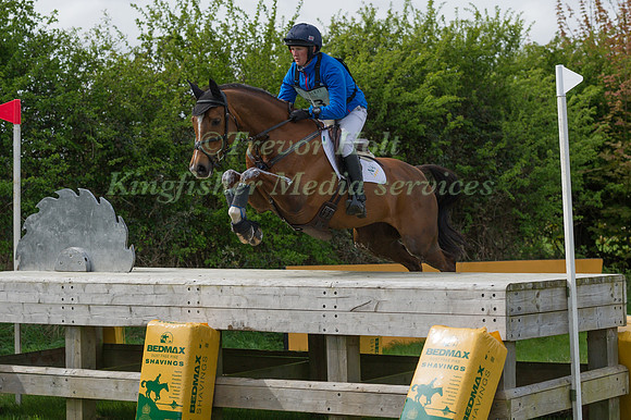 TOM MCEWEN (GBR) RIDING ROYAL ROXEY