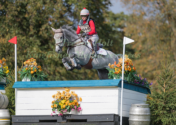 ALICE HAYNES RIDING HYACINT DHI