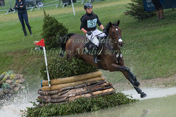 JULIA  KRAJEWSKI (GER) AND CHIPMUNK FRH