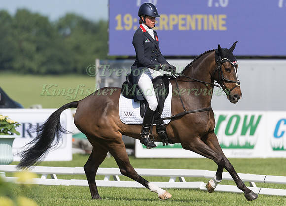 IZZY TAYLOR (GBR) AND BE TOUCHABLE