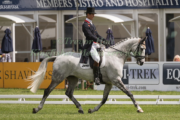 WILLIAM FOX-PITT (GBR) AND LUXURY FH