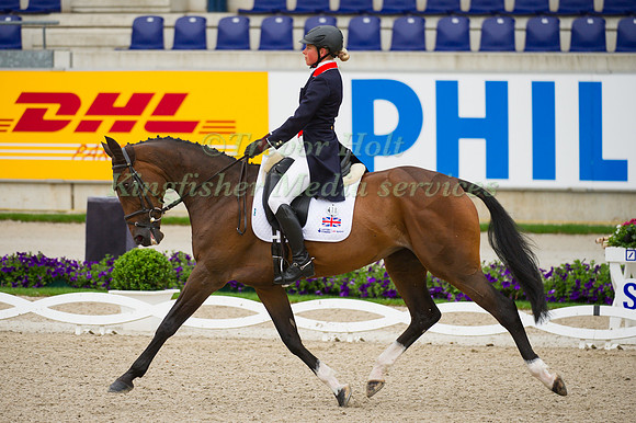 Izzy Taylor and KBIS Briarlands Matilda