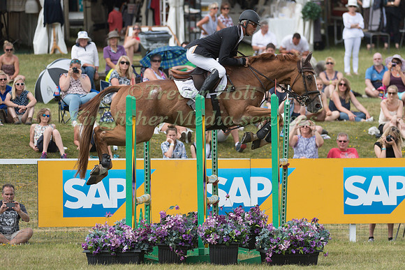 ANDREW  NICHOLSON (NZL) AND NEREO-6