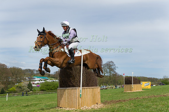 GEMMA TATTERSALL (GBR) RIDING BILLY SENORA