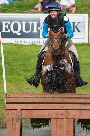 SARAH HOLMES (GBR) RIDING GREENVALE CORIADO