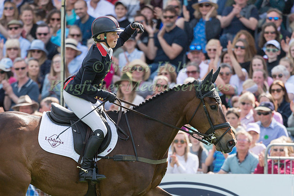 Rosalind Canter (GBR) and Lordships Graffalo