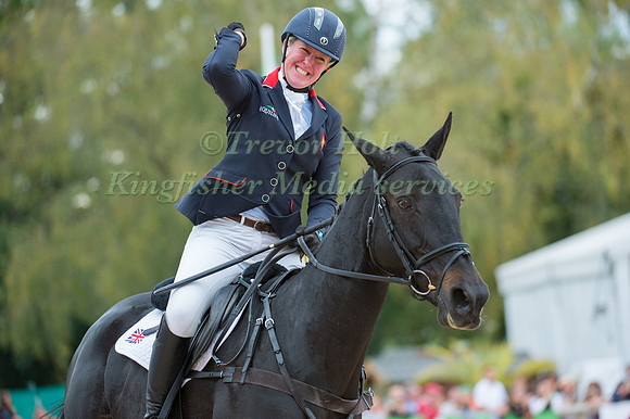 Nicola Wilson (GBR) riding Annie Clover