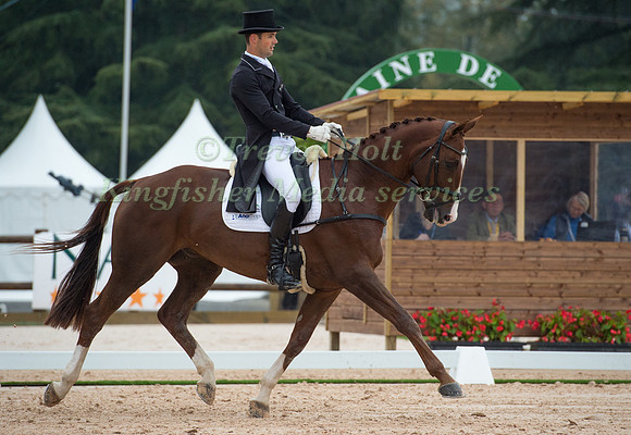 Jonathan Paget (NZL) riding Clifton Signature