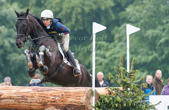 Aoife Clark and Vaguely North