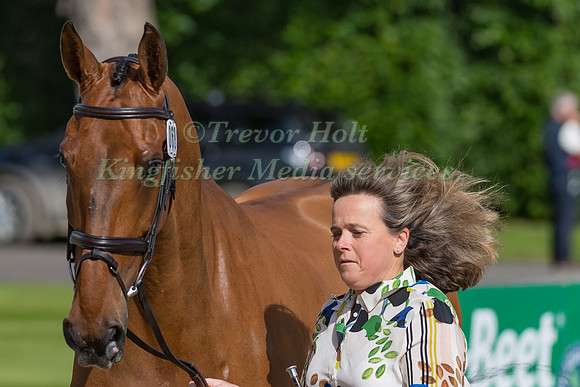 PIPPA FUNNELL (GBR) AND BILLY WALK ON
