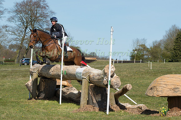 TOM JACKSON RIDING FARNDON