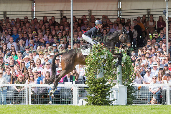 Rosalind Canter (GBR) and Allstar B