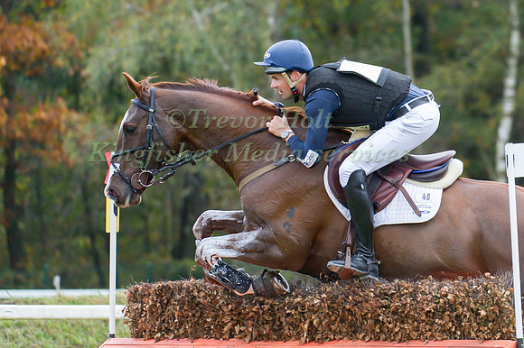 Jonathan Paget of New Zealand riding Clifton Signature