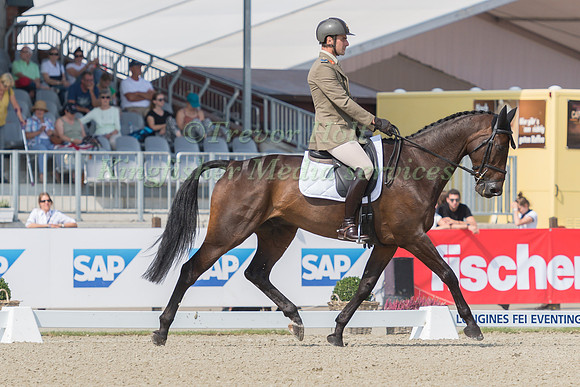 Giovanni Ugolotti (ITA) and Note Worthy