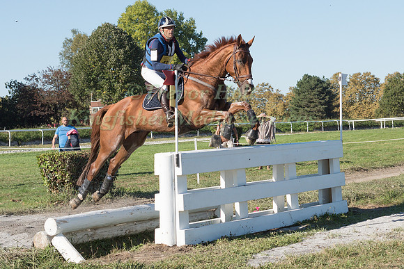 Cedric Lyard (FRA) and  Qatra Du Puech Rouget