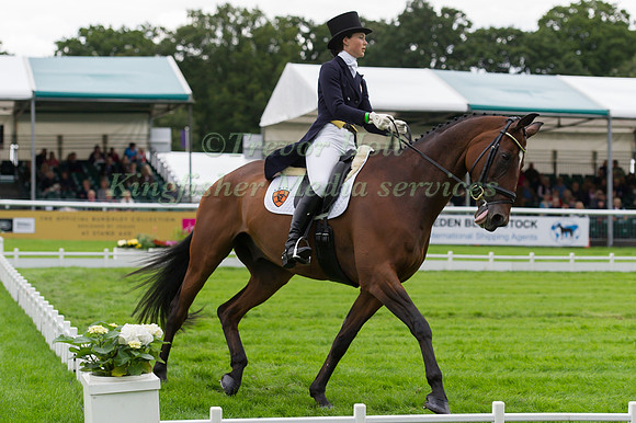 Charlotte Agnew (GBR) and  Out Of Africa Two